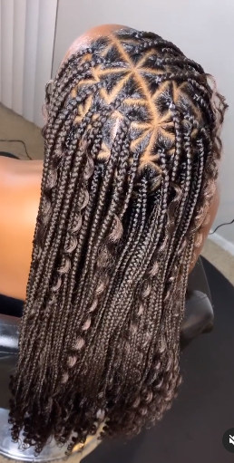 Medium Goddess Knotless Braids