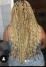 Blonde Goddess Knotless Braids 