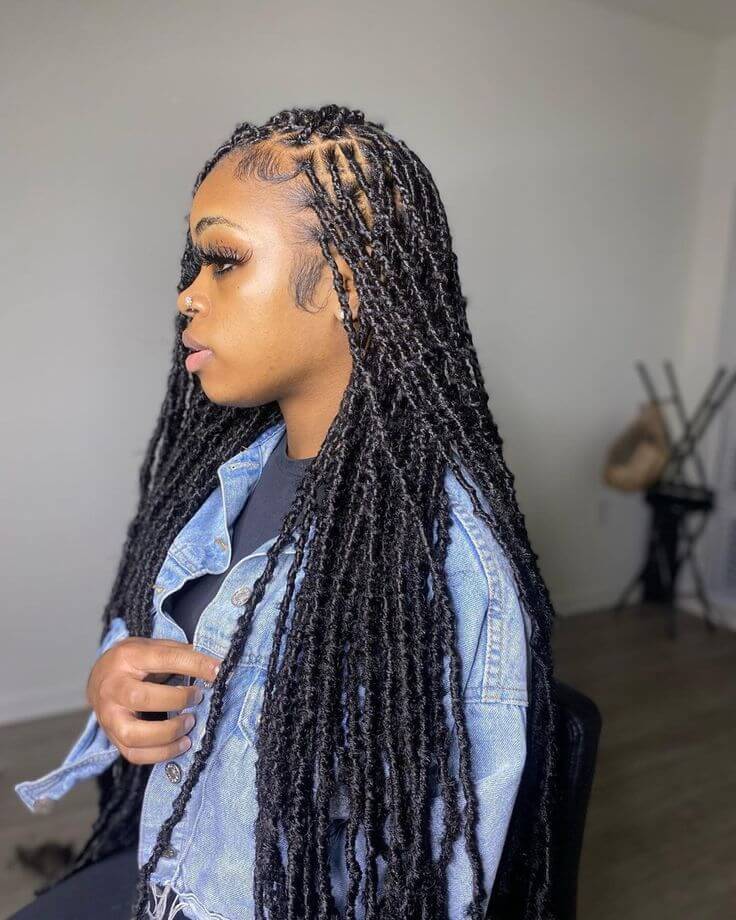 23 Adorable Soft Locs Hairstyles to Try in 2024 - Womanly & Modern